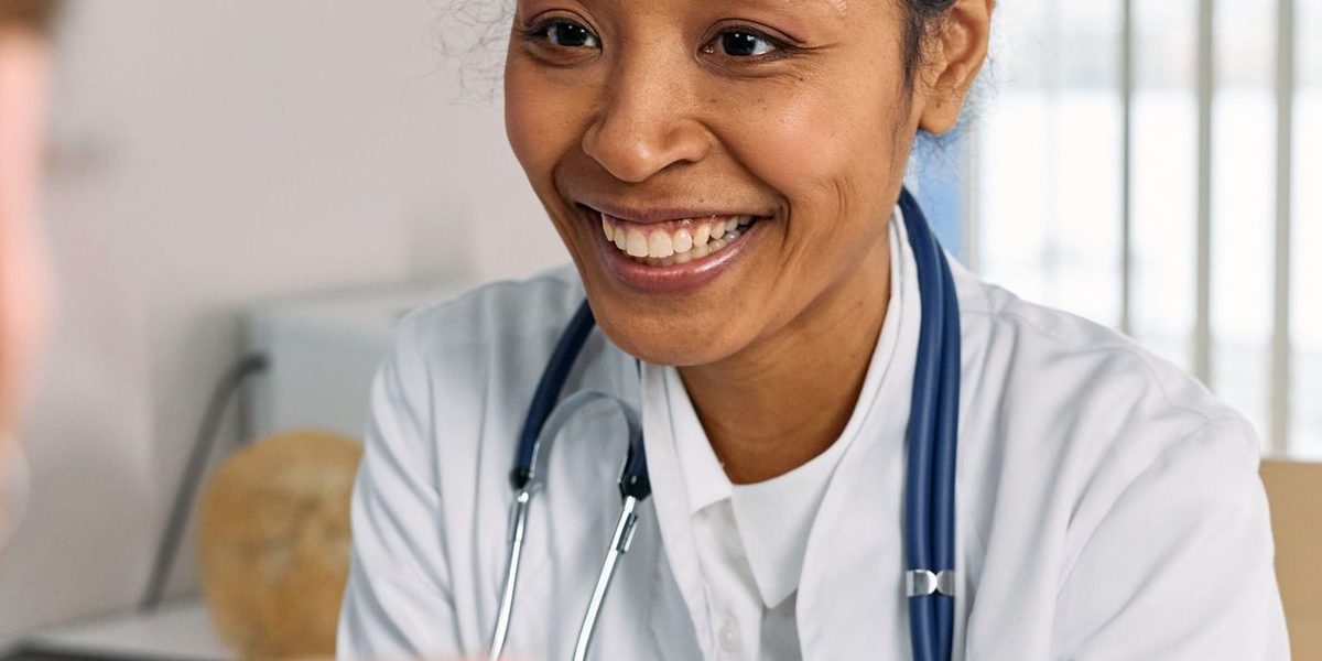 A physician and a patient in conversation
